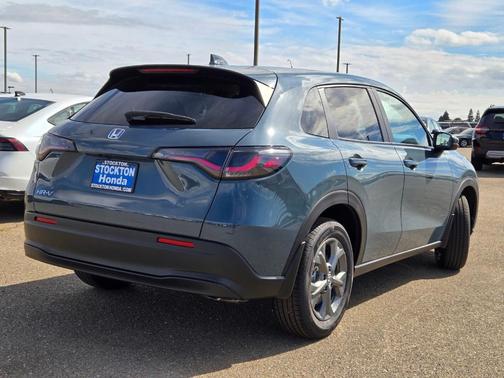 2026 Honda HR-V LX
