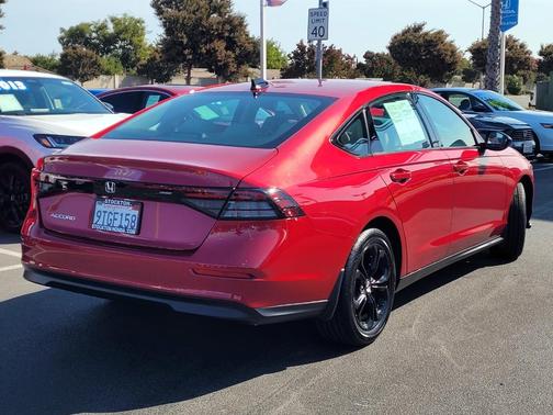 2025 Honda Accord SE
