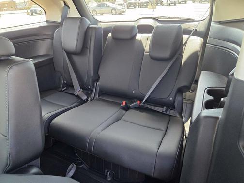 Crystal Black Pearl 2026 Honda Odyssey EX-L