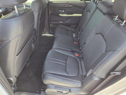 Platinum White Pearl 2026 Honda Pilot Touring S
