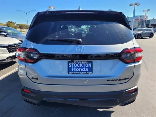 2026 Honda Pilot Black Edition