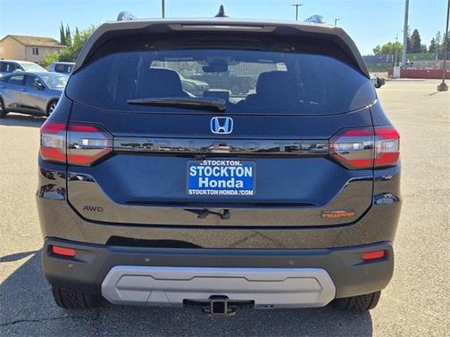2025 Honda Pilot TrailSport