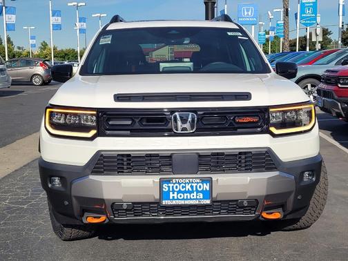 Platinum White Pearl 2026 Honda Passport TrailSport