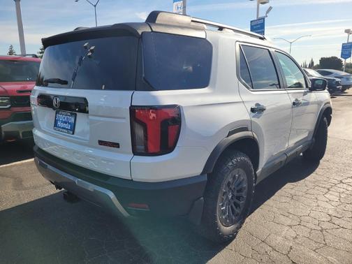 Platinum White Pearl 2026 Honda Passport TrailSport