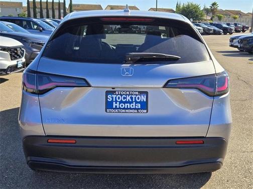 2026 Honda HR-V LX