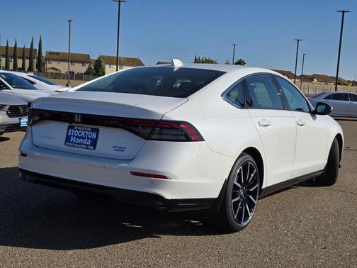 2025 Honda Accord Hybrid Touring