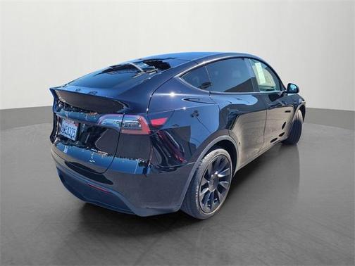 Black 2023 Tesla Model Y Long Range