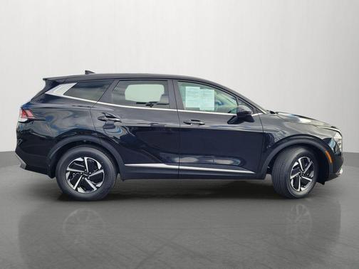 Glacier White Pearl 2025 Kia Sportage X-Pro