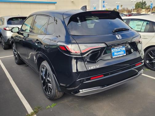 Crystal Black Pearl 2026 Honda HR-V EX-L