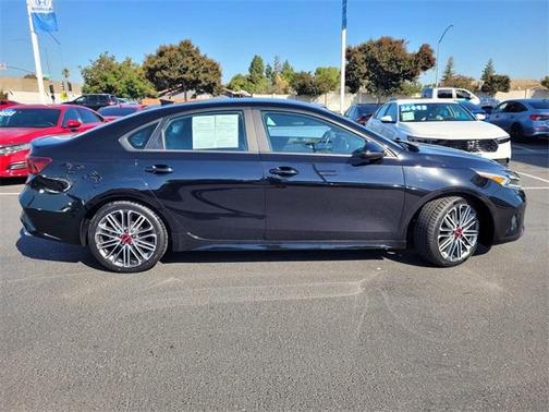 2022 Kia Forte GT