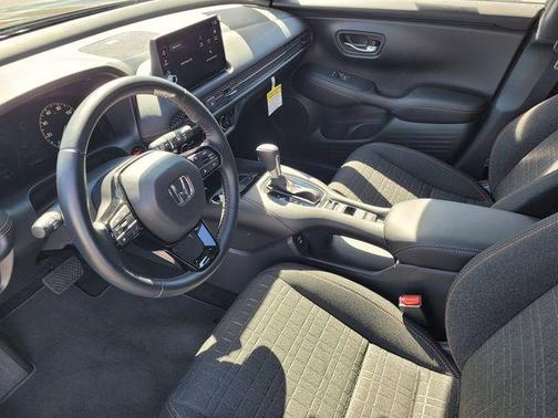 Crystal Black Pearl 2026 Honda HR-V Sport