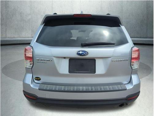 Ice Silver Metallic 2018 Subaru Forester 2.5i Premium