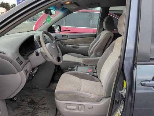 2010 Toyota Sienna CE