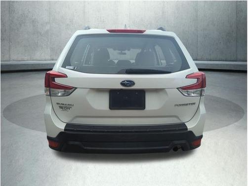 Crystal White Pearl 2020 Subaru Forester