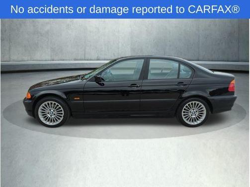2001 BMW 325 i
