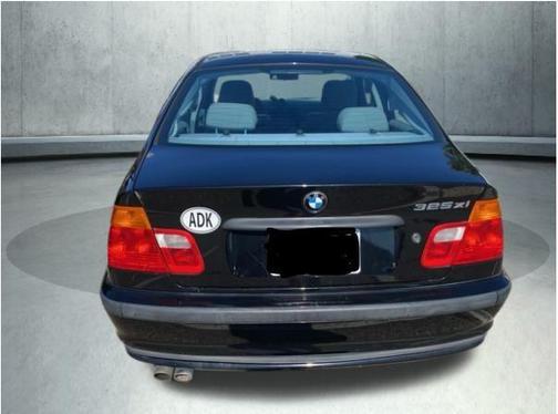 2001 BMW 325 i