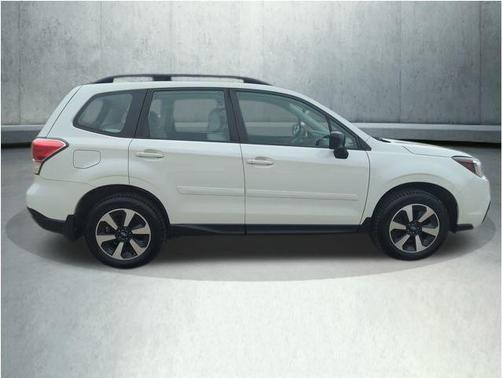 2017 Subaru Forester 2.5i