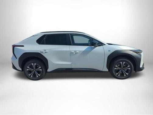 2025 Subaru Solterra Premium