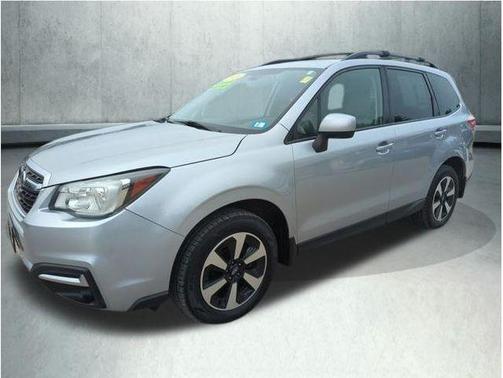 Ice Silver Metallic 2018 Subaru Forester 2.5i Premium