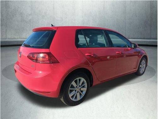 2016 Volkswagen Golf TSI S 4-Door