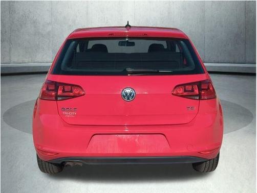 2016 Volkswagen Golf TSI S 4-Door