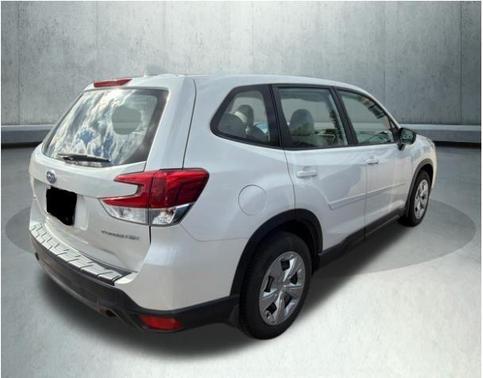 Crystal White Pearl 2021 Subaru Forester