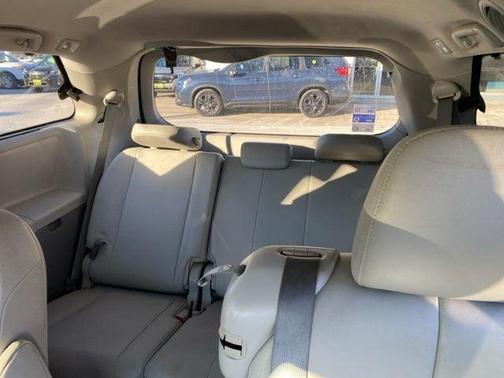 2013 Toyota Sienna XLE