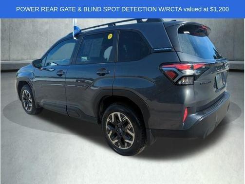 2025 Subaru Forester Premium
