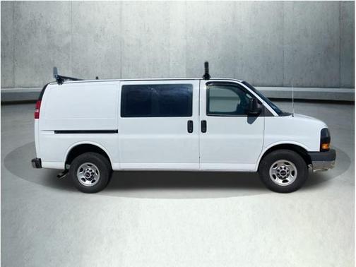 2018 GMC Savana 2500 Work Van
