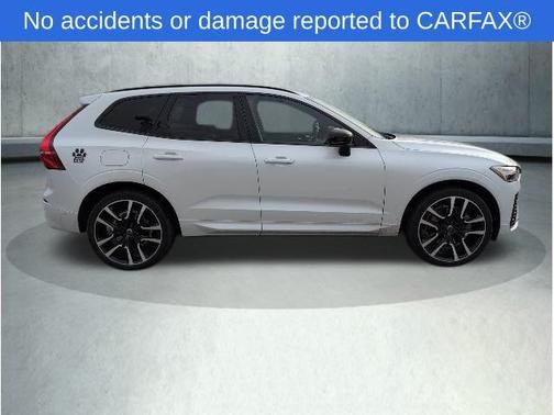 2022 Volvo XC60 Recharge Plug-In Hybrid T8 R-Design