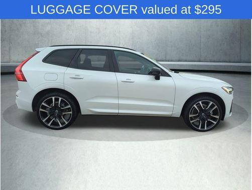 2022 Volvo XC60 Recharge Plug-In Hybrid T8 R-Design
