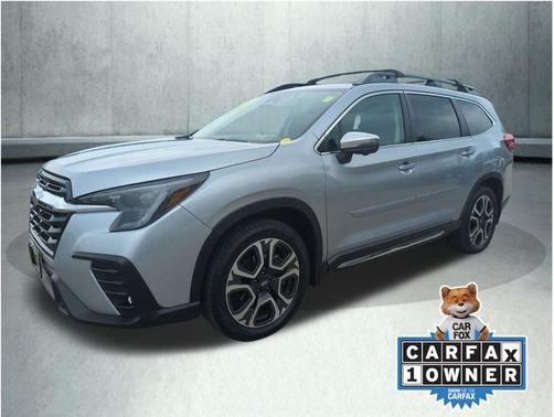 Ice Silver Metallic 2023 Subaru Ascent Limited 8-Passenger