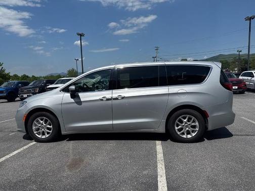 Silver 2023 Chrysler Pacifica TOURING L