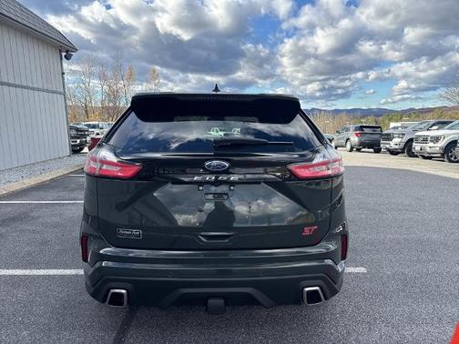 2023 Ford Edge ST