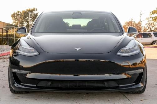 2019 Tesla Model 3 Performance