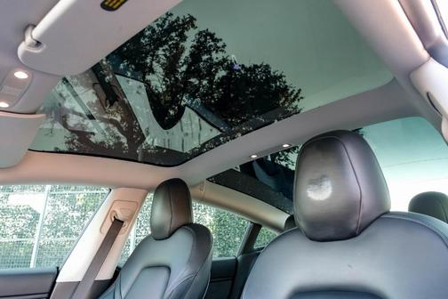 2019 Tesla Model 3 Performance