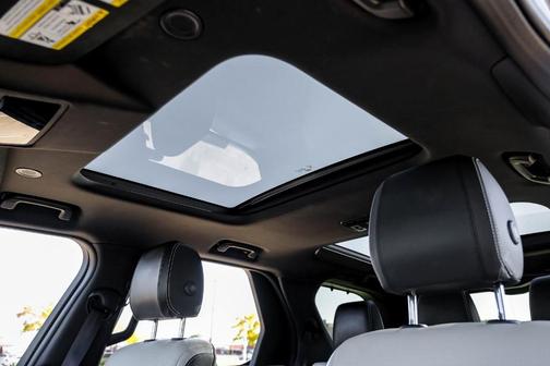 2021 Land Rover Discovery R-Dynamic S