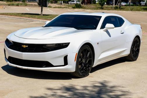 Summit White 2019 Chevrolet Camaro 1LT