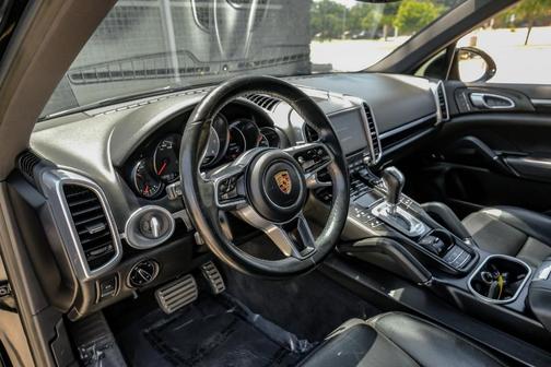 2017 Porsche Cayenne S