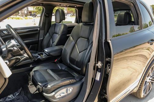 2017 Porsche Cayenne S