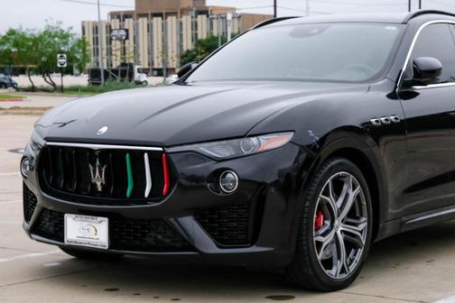 Nero Ribelle Mica 2019 Maserati Levante S GranSport
