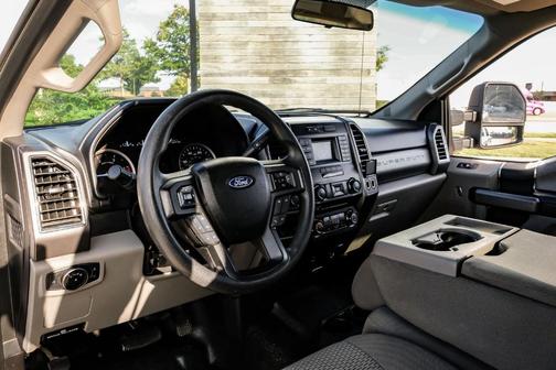 Oxford White 2018 Ford F-250 XLT