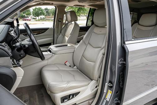 2019 Cadillac Escalade ESV Premium Luxury