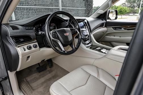 2019 Cadillac Escalade ESV Premium Luxury