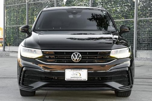 2022 Volkswagen Tiguan 2.0T SE R-Line Black