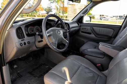 2001 Toyota Sequoia Limited