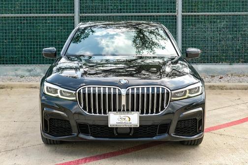 2022 BMW 750 i xDrive