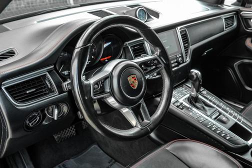 2018 Porsche Macan GTS