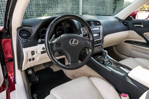 2010 Lexus IS 250C 