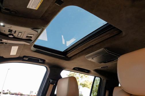 2017 Cadillac Escalade ESV Platinum